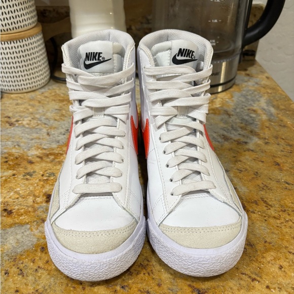 Nike Blazer Mid size 3.5 - Picture 2 of 9